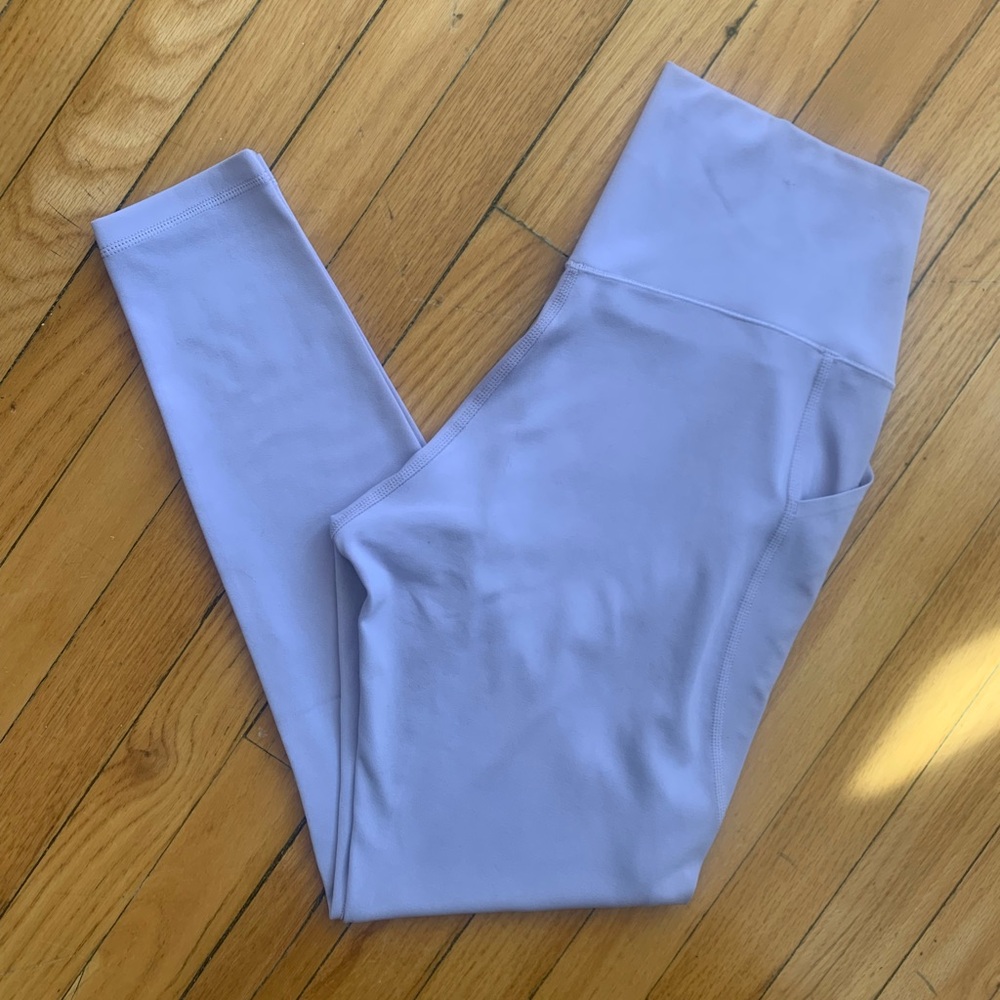 UNIQLO Lavender High-Waisted Leggings
